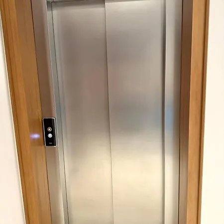 Denis Luxury Delijorgji Διαμέρισμα Τίρανα