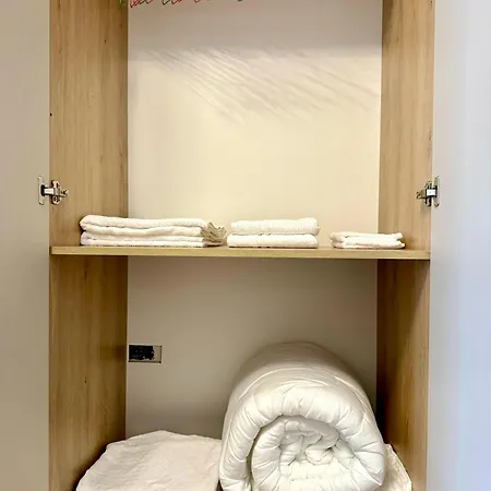 Denis Luxury Delijorgji * Τίρανα