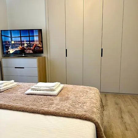 公寓 Denis Luxury Delijorgji 地拉那